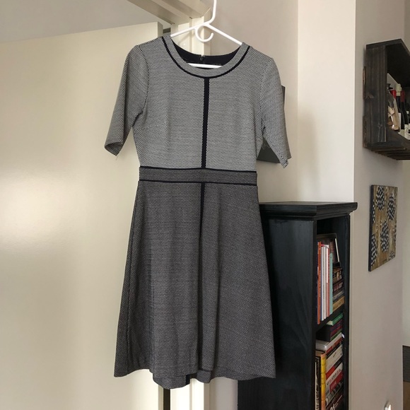 EUC Ann Taylor Dress - Picture 1 of 3